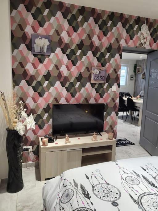Appartement Chez Graziella Rez-De-Chaussee กาเลส์ ภายนอก รูปภาพ